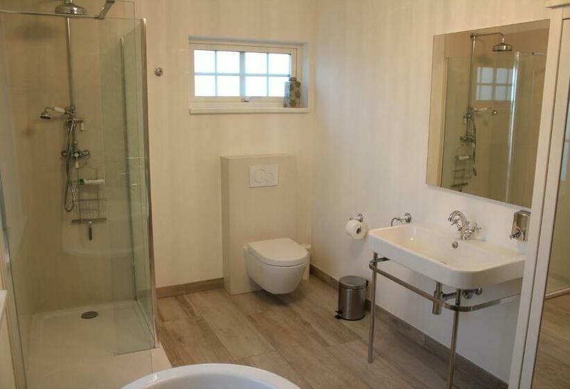 Номер Стандарт, Rosenhill B&b