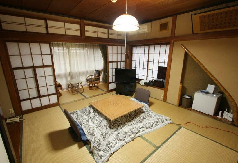 Семейный Номер Совместный Санузел, Yamadaya Ryokan