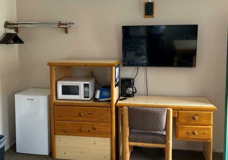 Quarto Estandar, Green Creek Inn And Rv Park