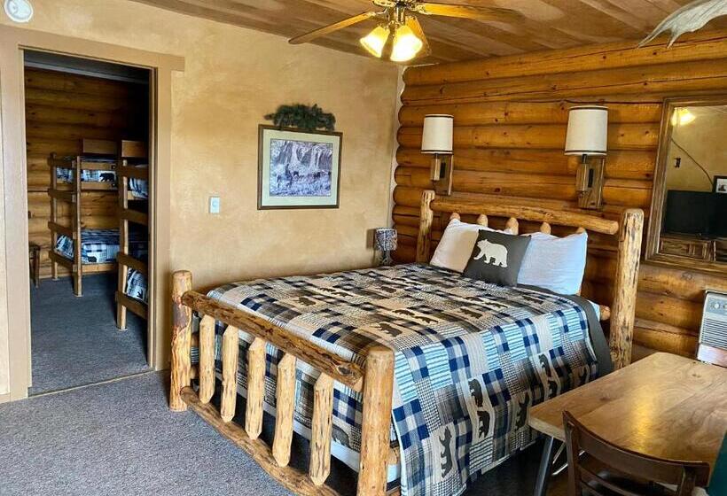 Семейное Бунгало, Green Creek Inn And Rv Park