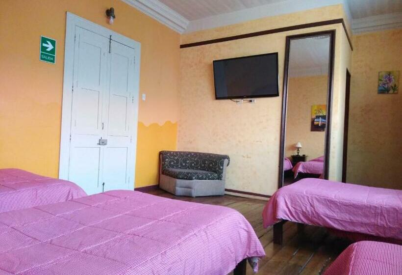 标准三人间, Hostal Los Balcones De Moral Y Santa Catalina
