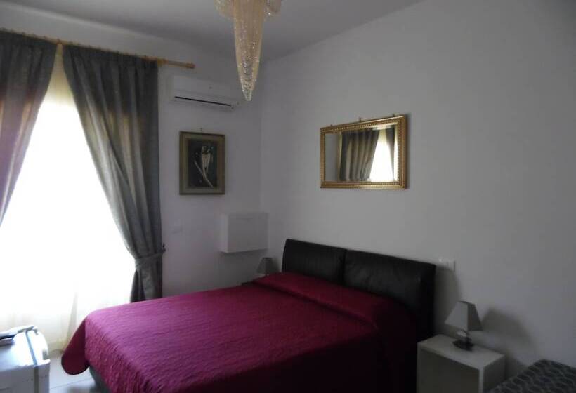 اتاق استاندارد, Megaride Santa Lucia
