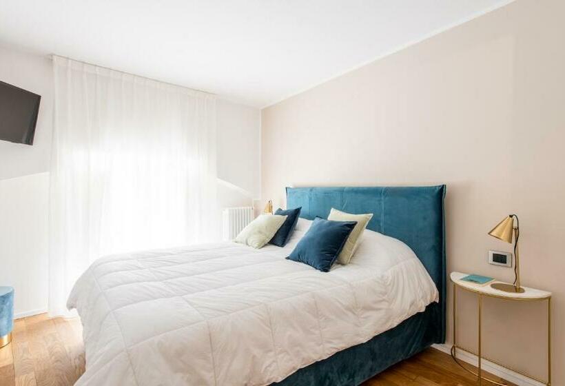اتاق لوکس خانوادگی, Moncada Suites & Apartments
