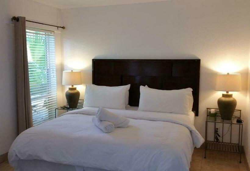 Habitació Estàndard Llit King, The Cabanas Guesthouse & Spa   Gay Resort Catering To Gay Men