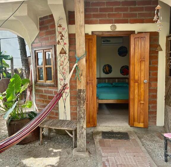 غرفة قياسية, The Sea Garden House