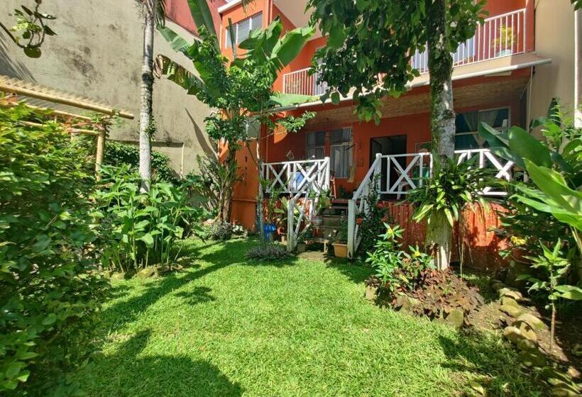 Номер Стандарт, Casa De Lis Hotel & Tourist Info Centre