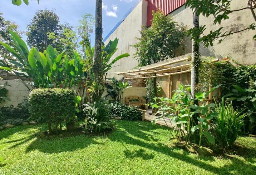 Номер Стандарт с Балконом, Casa De Lis Hotel & Tourist Info Centre