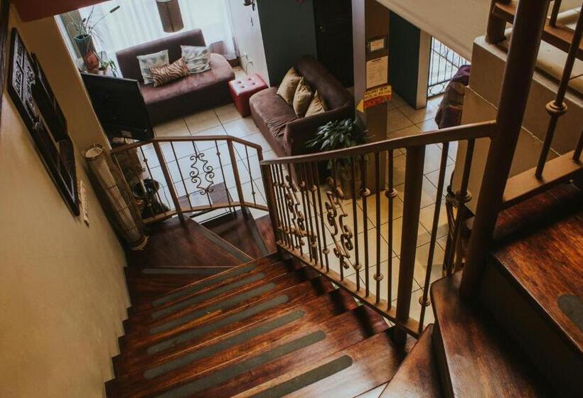 غرفة قياسية مزوَّدة بشُرفة, Casa De Lis Hotel & Tourist Info Centre