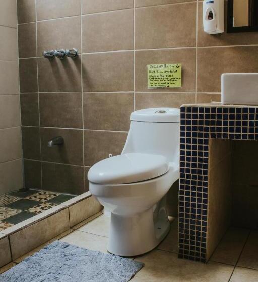 غرفة قياسية مزوَّدة بشُرفة, Casa De Lis Hotel & Tourist Info Centre