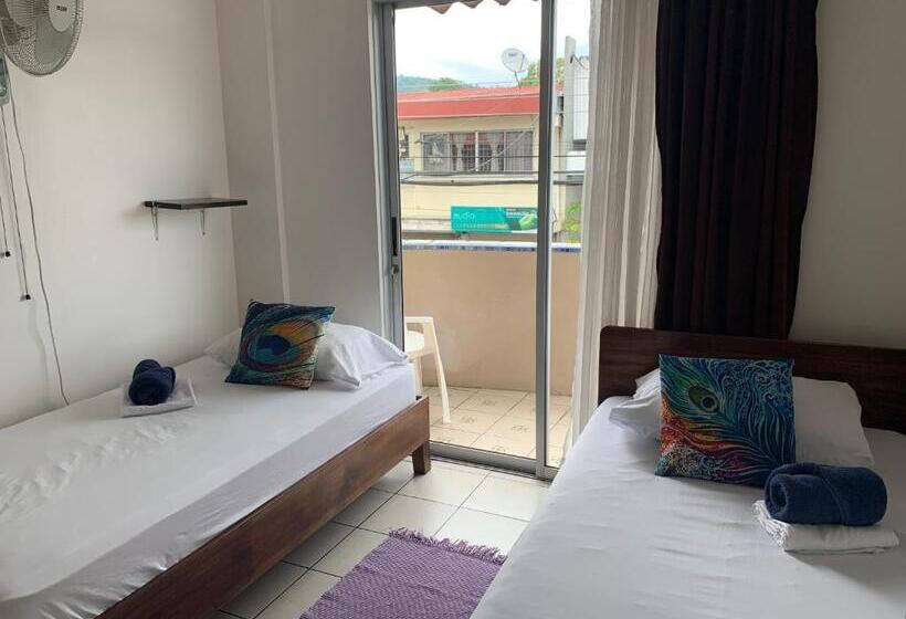 Номер Стандарт, Casa De Lis Hotel & Tourist Info Centre