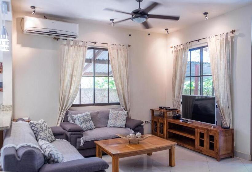 דירת שני חדרים, Zula Inn Apart
