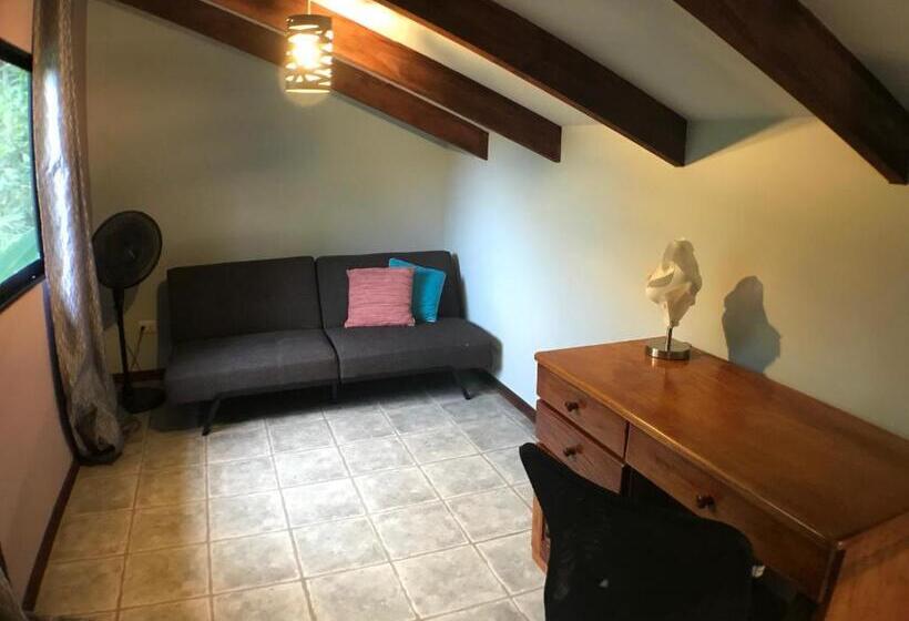 Дом 2 Спальни, Luz En El Cielo Eco B&b/hostel