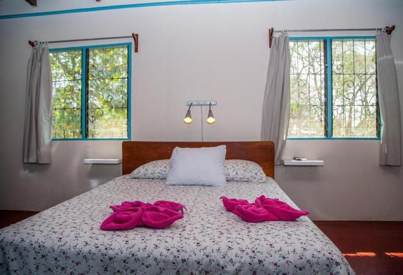 Семейный Номер Вид на Сад, Rustic Beach Front Hotel Brasilito