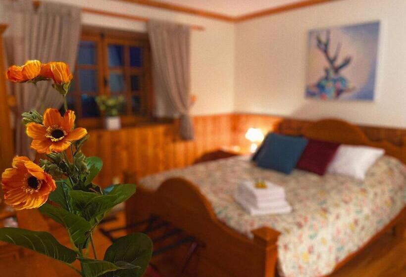 Номер Стандарт, Auberge Au Poste De Traite