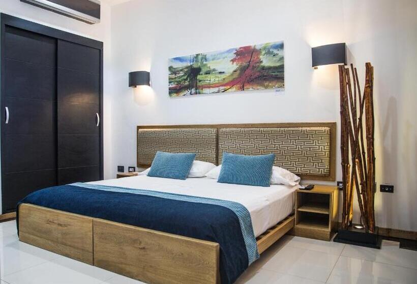 سوییت, Boutique Casa Carolina