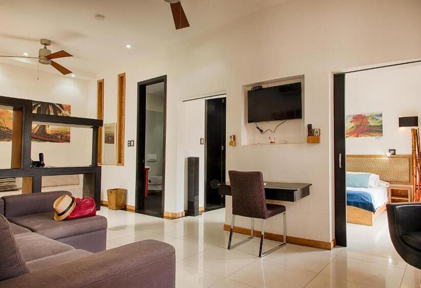 سوییت, Boutique Casa Carolina