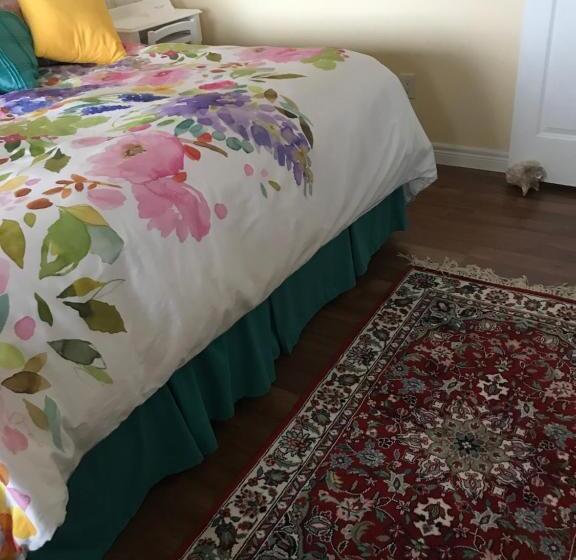 带大床的标准间, Golden Pathways Retreat And B&b