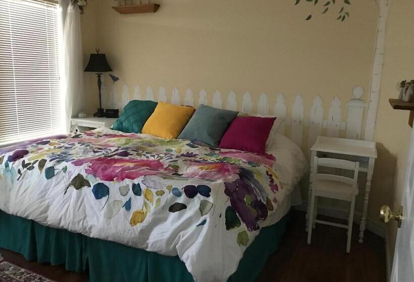 带大床的标准间, Golden Pathways Retreat And B&b
