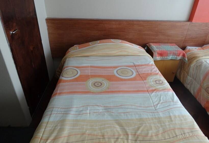 Номер Стандарт Индивидуальный, Presidente Inn   Hostel