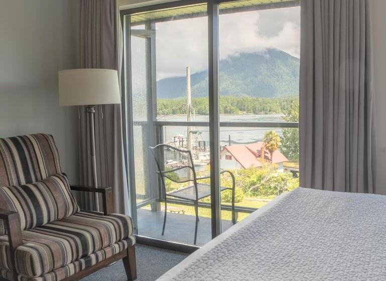 اتاق استاندارد برای معلولان, Tofino Motel Harborview