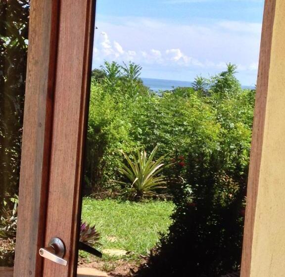 Номер Стандарт Вид на Сад, Villa Mango B&b