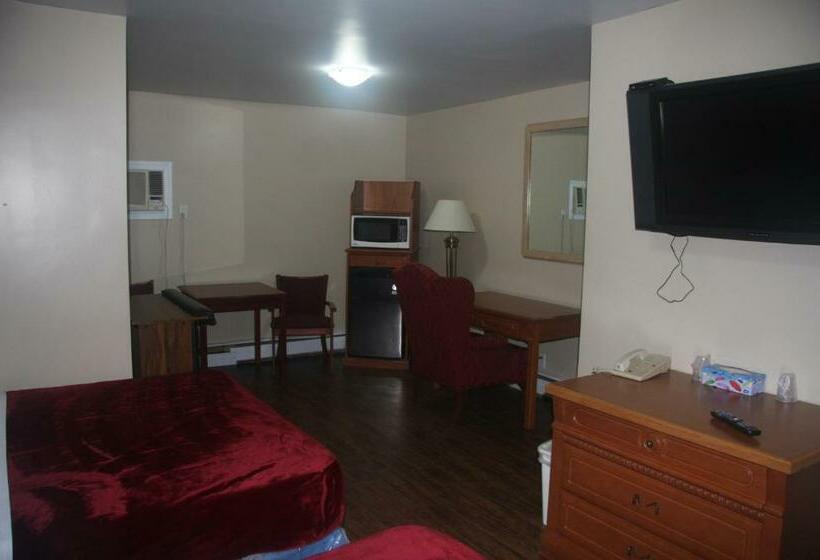 带2个双人床的标准工作室, American Plaza Motel