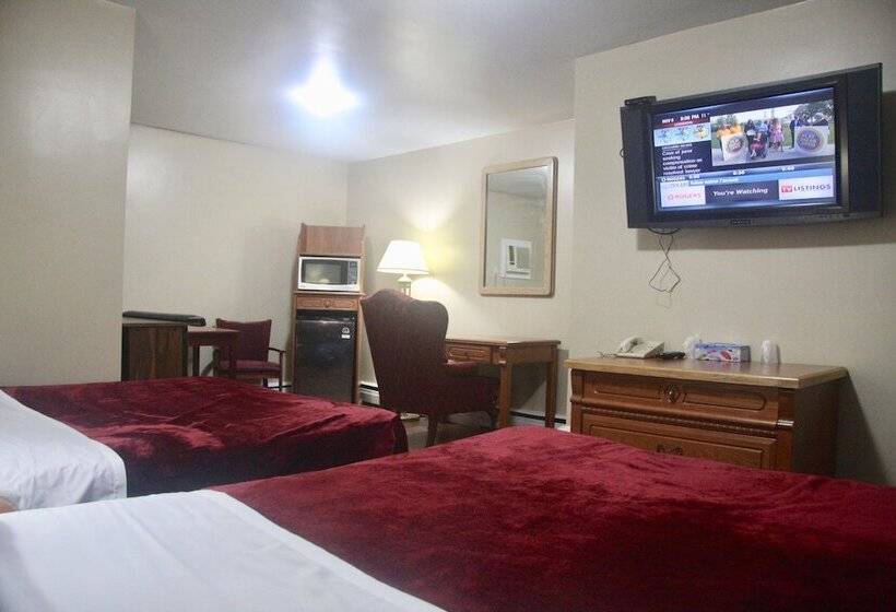 带2个双人床的标准工作室, American Plaza Motel