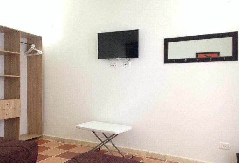 اتاق استاندارد با چشم‌انداز استخر, Casa Crespo