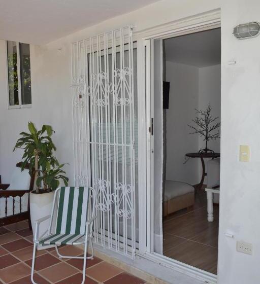 سوییت خانوادگی, Casa Crespo
