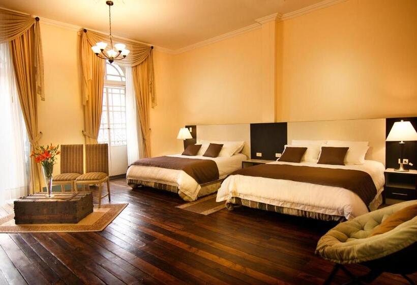 Quarto Quádruplo Estandar, Del Parque Hotel & Suites