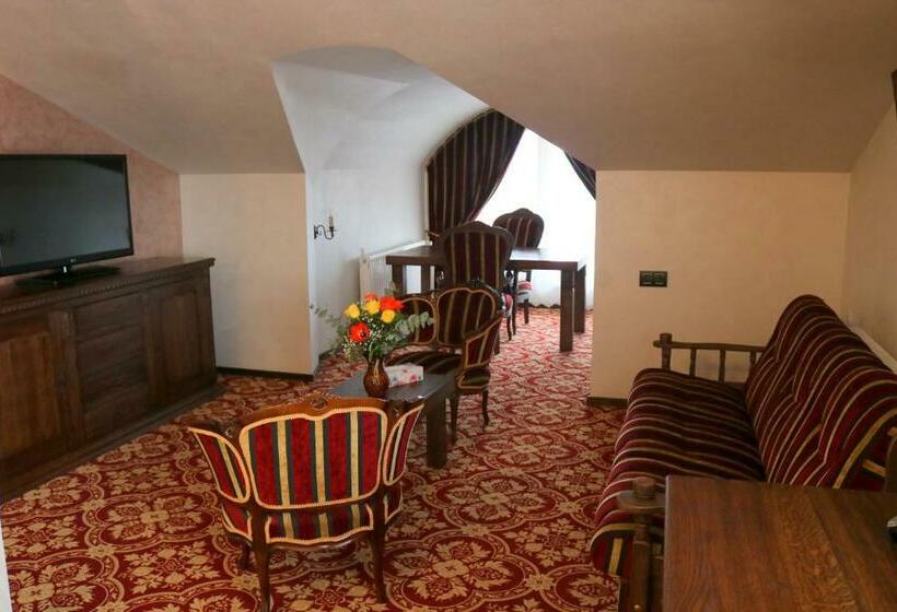 آپارتمان 1 خوابه با تراس, Castel Transilvania