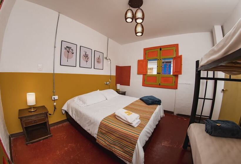 Habitación Triple Estándar, Viajero Salento Hostel