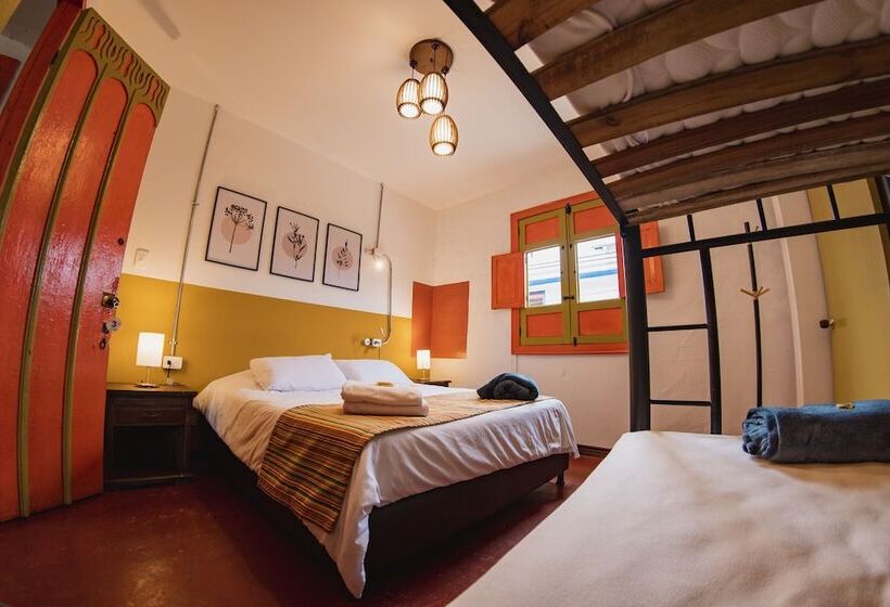 Habitación Cuádruple Estándar, Viajero Salento Hostel