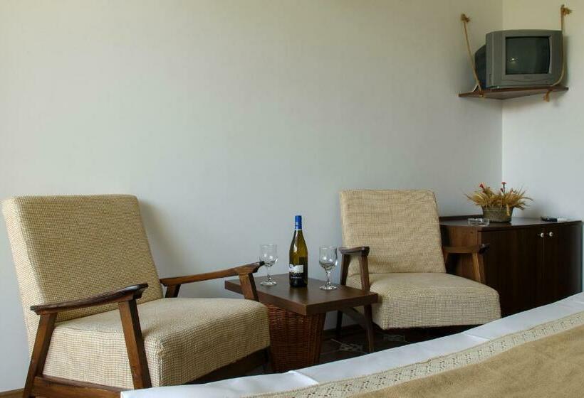 غرفة قياسية مزوَّدة بشُرفة, 2d Resort And Spa