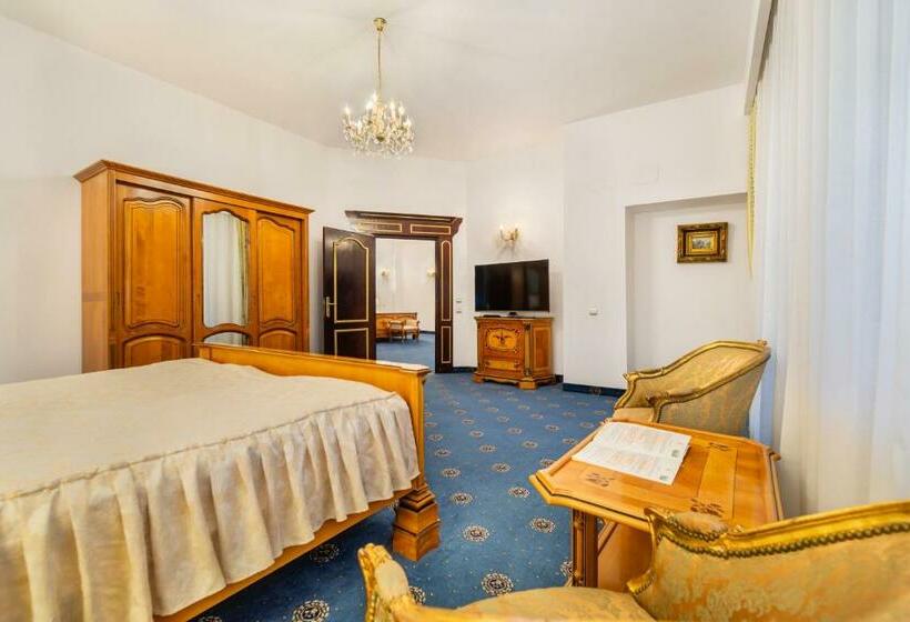 سوئیت پریمیوم, Aurelius Imparatul Romanilor Hotel & Spa