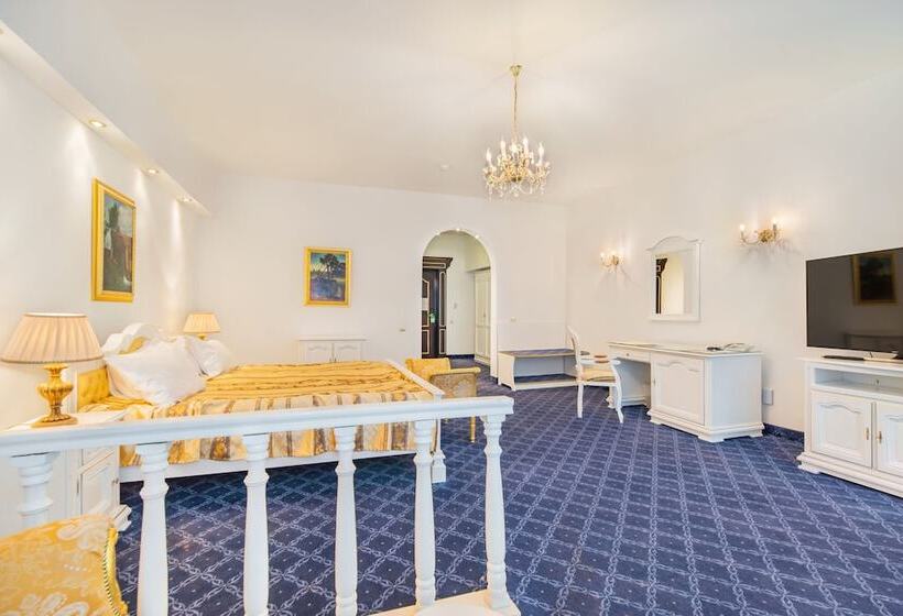 带阳台的高级房间, Aurelius Imparatul Romanilor Hotel & Spa