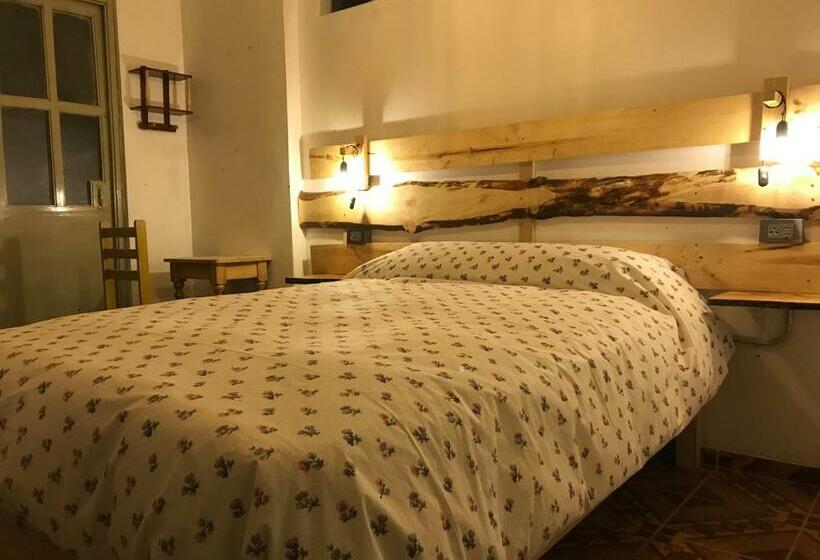 اتاق لوکس, Casa De Ana B&b