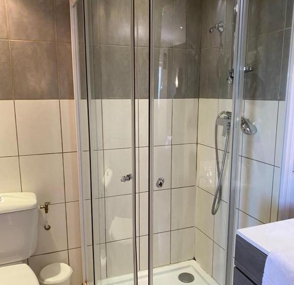 Номер Комфорт, Logis Hôtel La Chaumière
