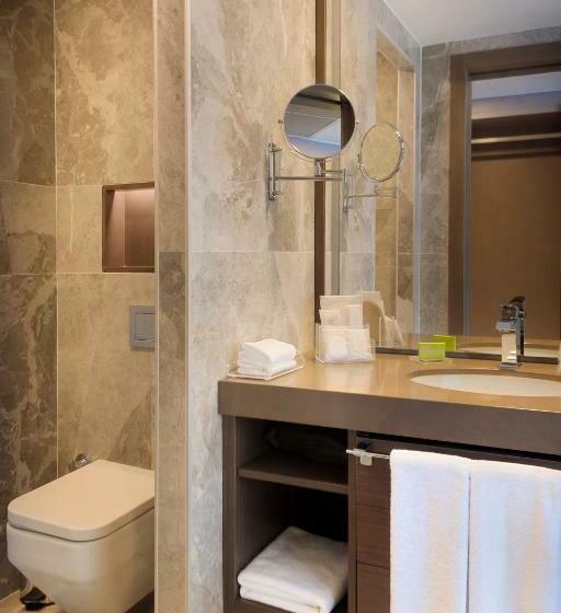 オーシャンビューデラックスルームバルコニー付き, Le Méridien Bodrum Beach Resort