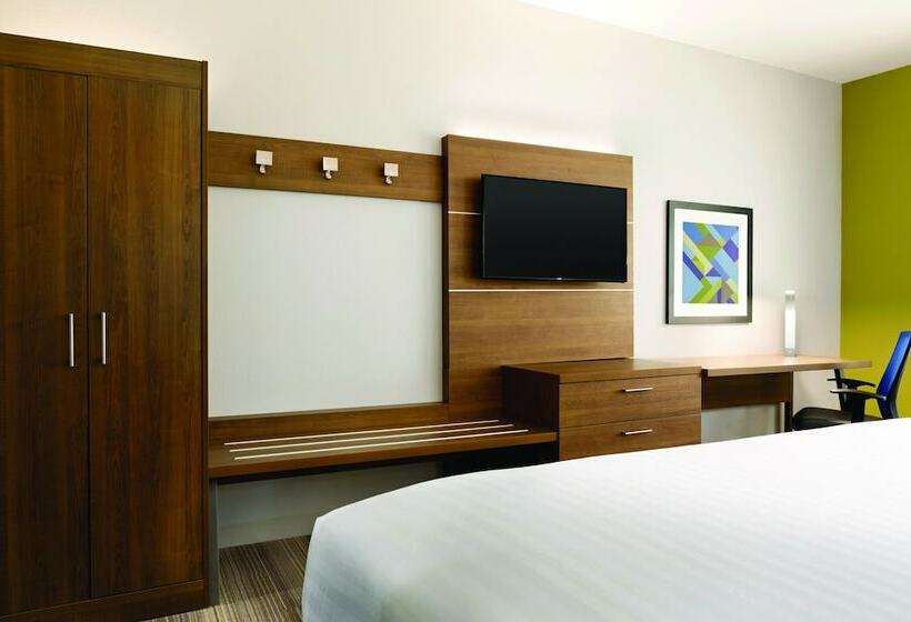 Номер Стандарт, Holiday Inn Express & Suites   Mcallen   Medical Center Area, An Ihg