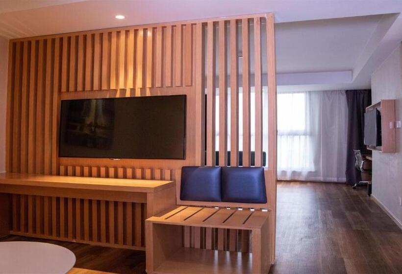 스위트, Holiday Inn Express Zhangjiakou Park View