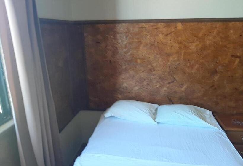 标准间, Hospedaje El Emperador