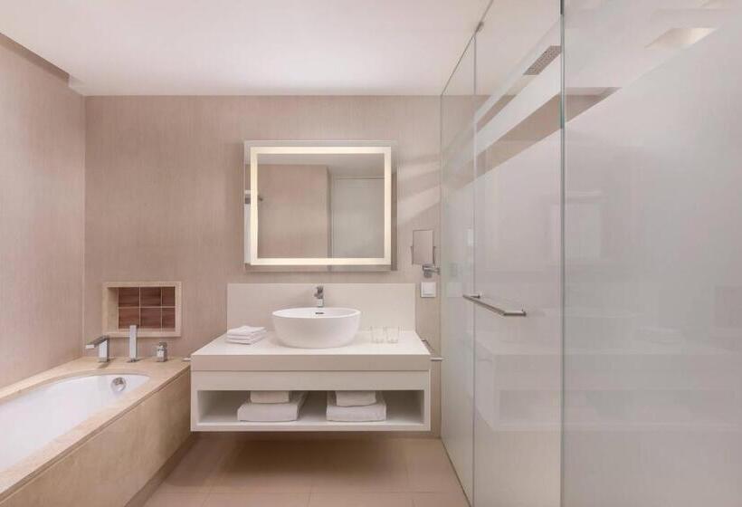 Люкс 3 Спальни, Pine Cliffs Ocean Suites, A Luxury Collection Resort & Spa, Algarve