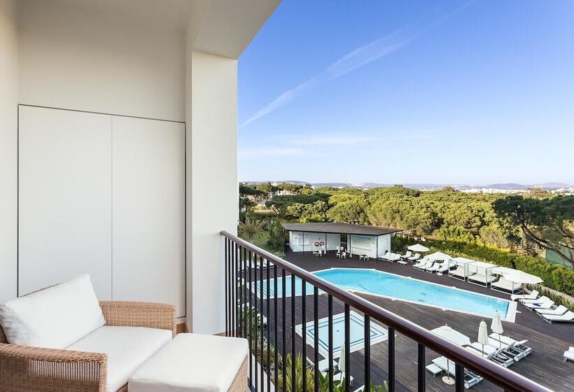 小型套房带泳池景, Pine Cliffs Ocean Suites, A Luxury Collection Resort & Spa, Algarve