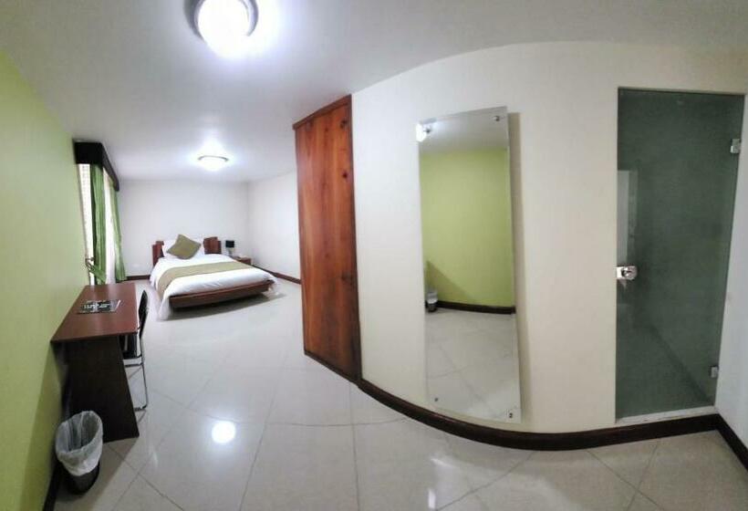 سوییت سوپریور, Apartahotel Vincent Suites