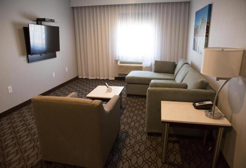 스위트 킹사이즈 침대, Best Western Premier Nyc Gateway