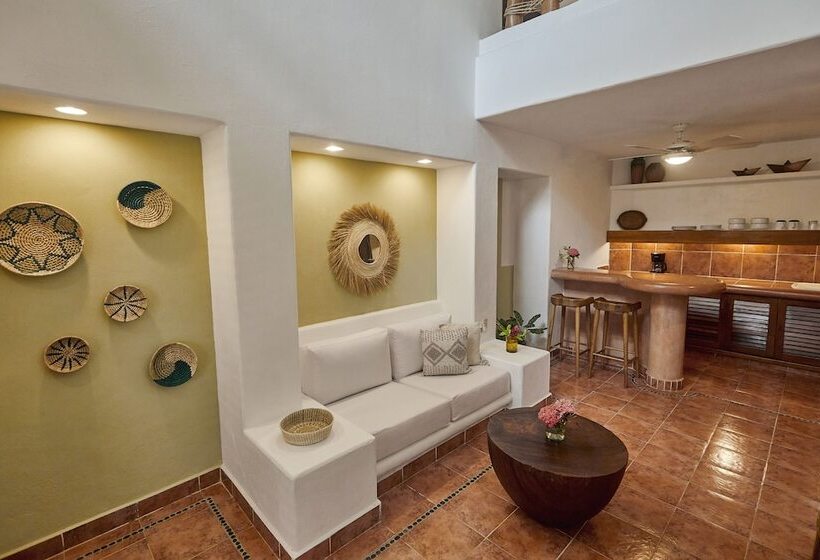 スイート, La Villa Luz