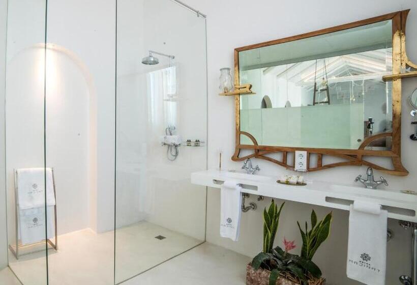 Suite Deluxe, Madinat