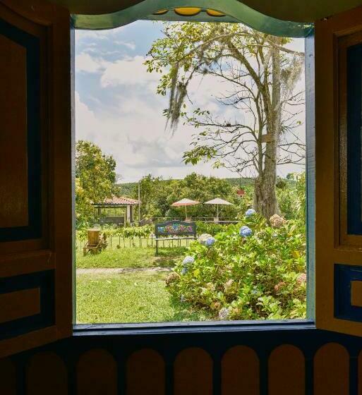 스탠다드 트리플 룸, Finca Hotel Los Girasoles