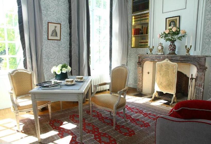 Трехместный Номер Комфорт, Château De La Giraudière